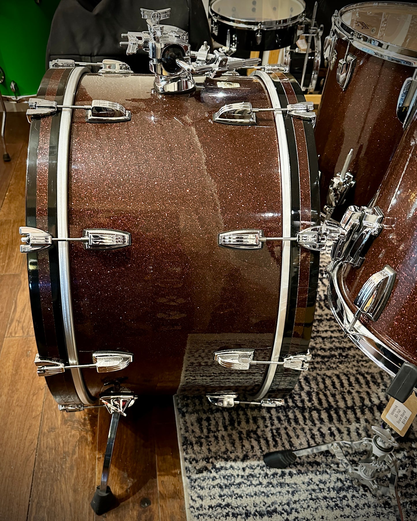 Ludwig Classic Maple Burgundy Sparkle 4-Piece Set 14/16/18/26 with Sennheiser E901 Microphone
