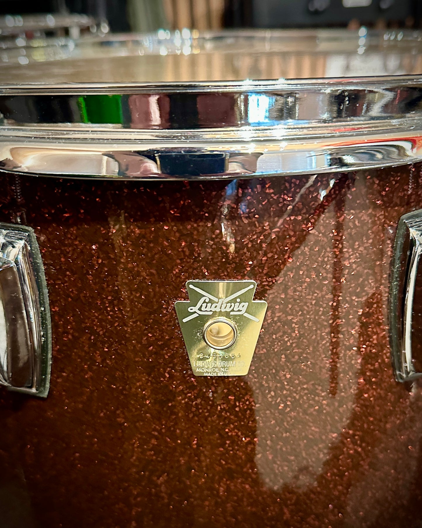 Ludwig Classic Maple Burgundy Sparkle 4-Piece Set 14/16/18/26 with Sennheiser E901 Microphone