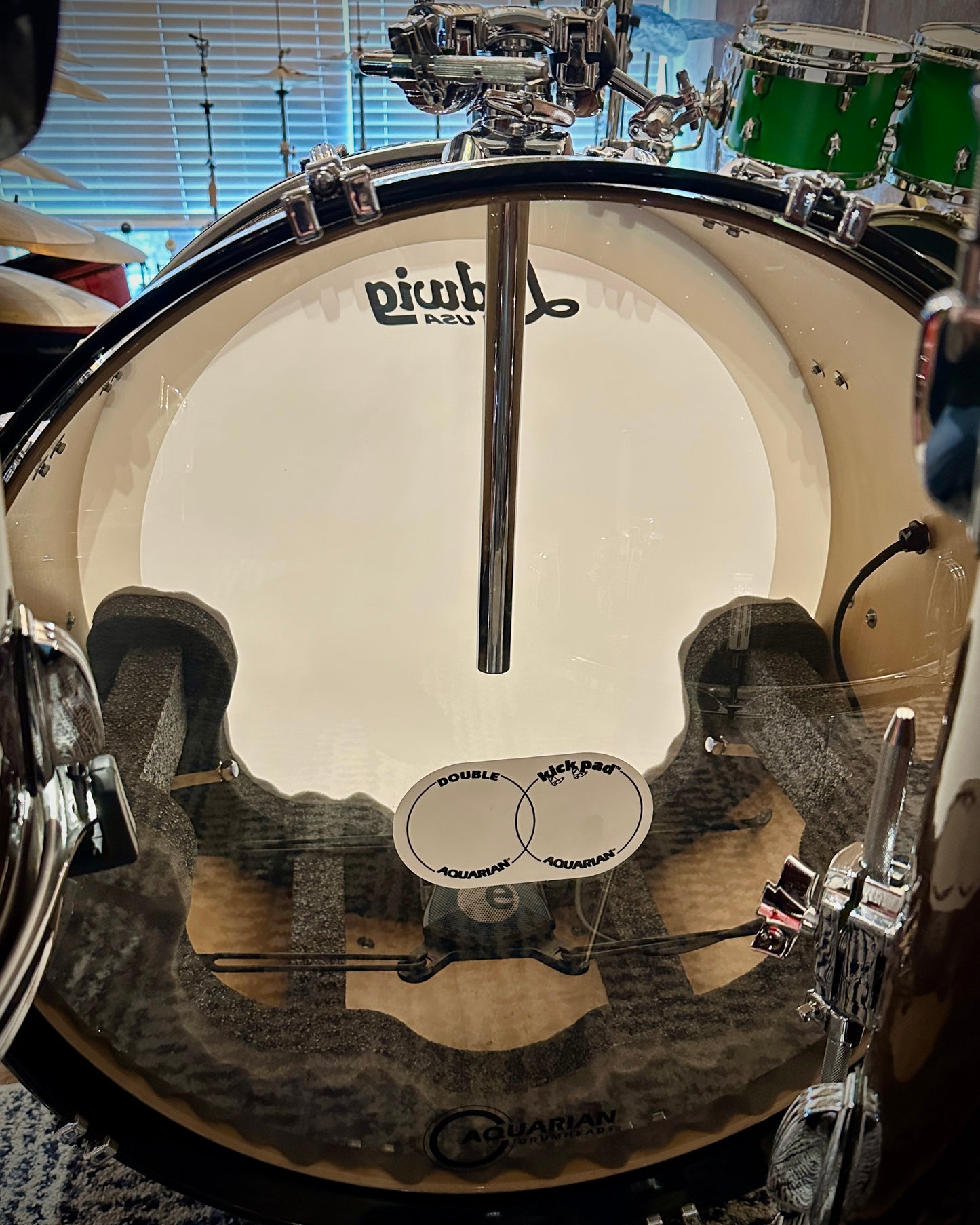Ludwig Classic Maple Burgundy Sparkle 4-Piece Set 14/16/18/26 with Sennheiser E901 Microphone