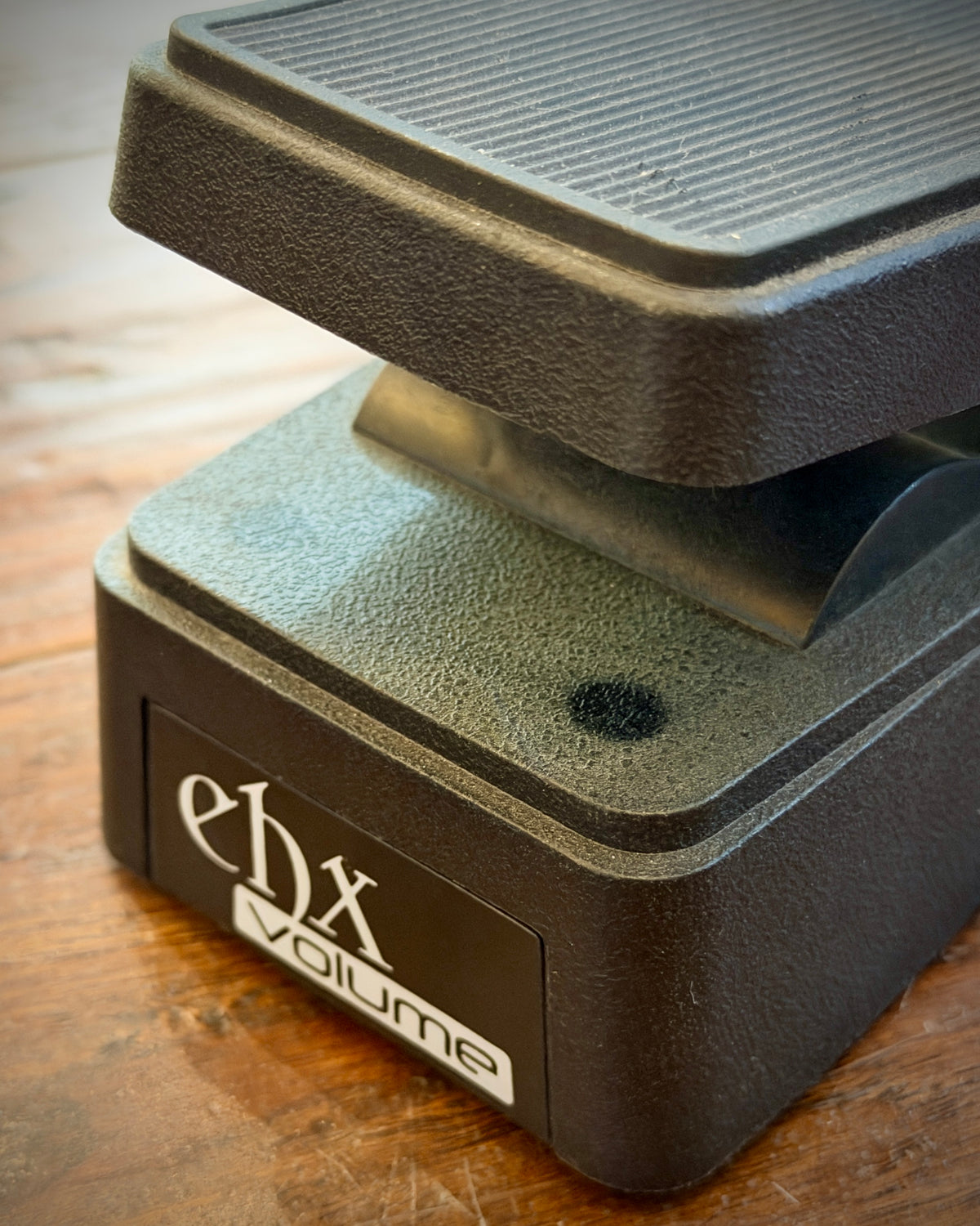 Electro-Harmonix Performance Series Volume Pedal