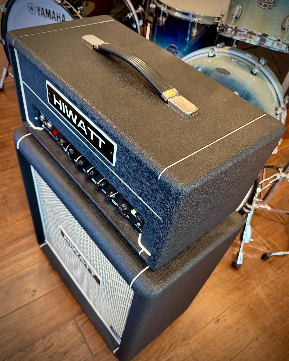 Hiwatt T20/10 2-Channel 20-Watt Tube Guitar Amp Head w/Hiwatt HG112 1x12 Speaker Cab