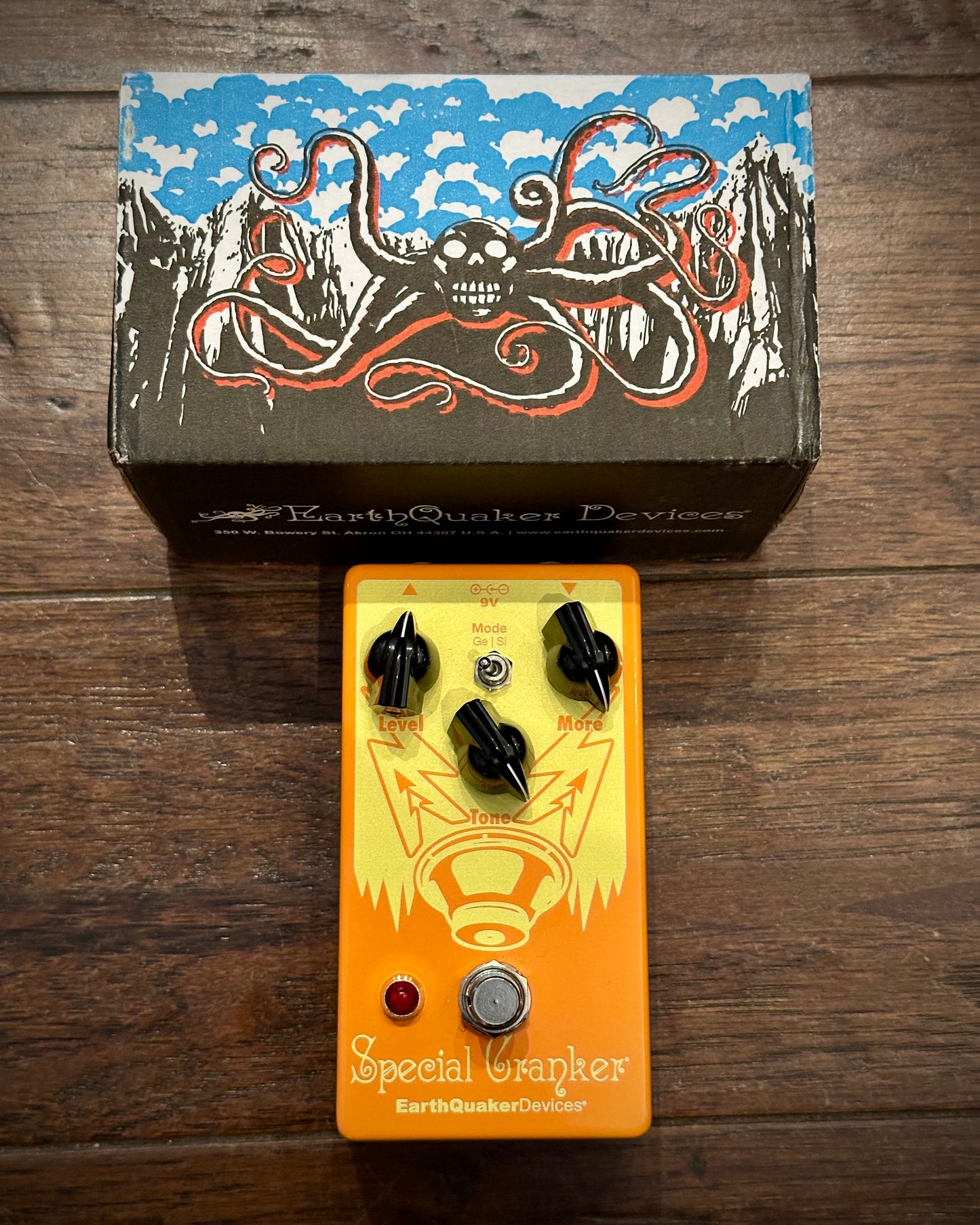 EarthQuaker Devices Special Cranker Pedal