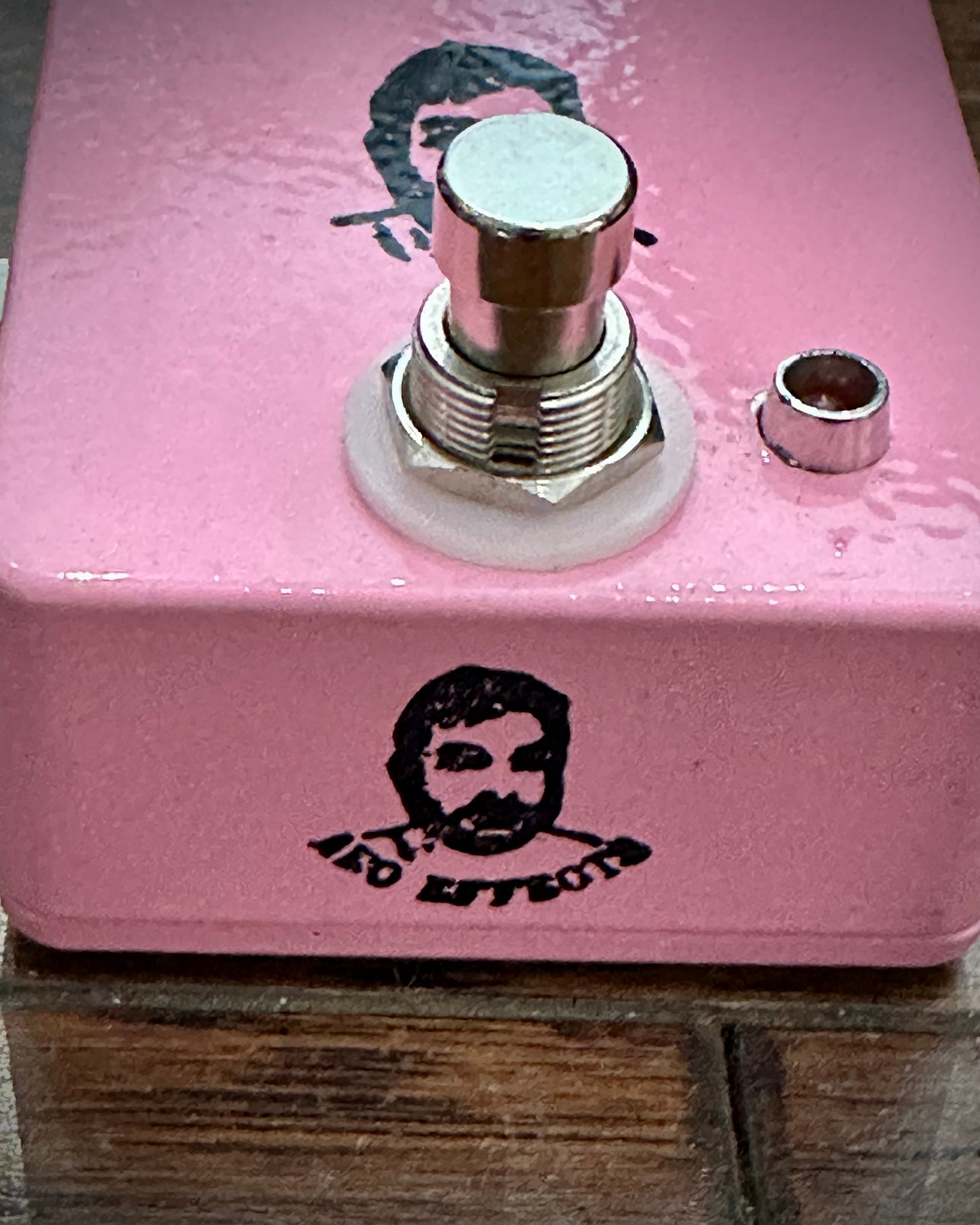 AEO Effects Leah Fuzz Pedal