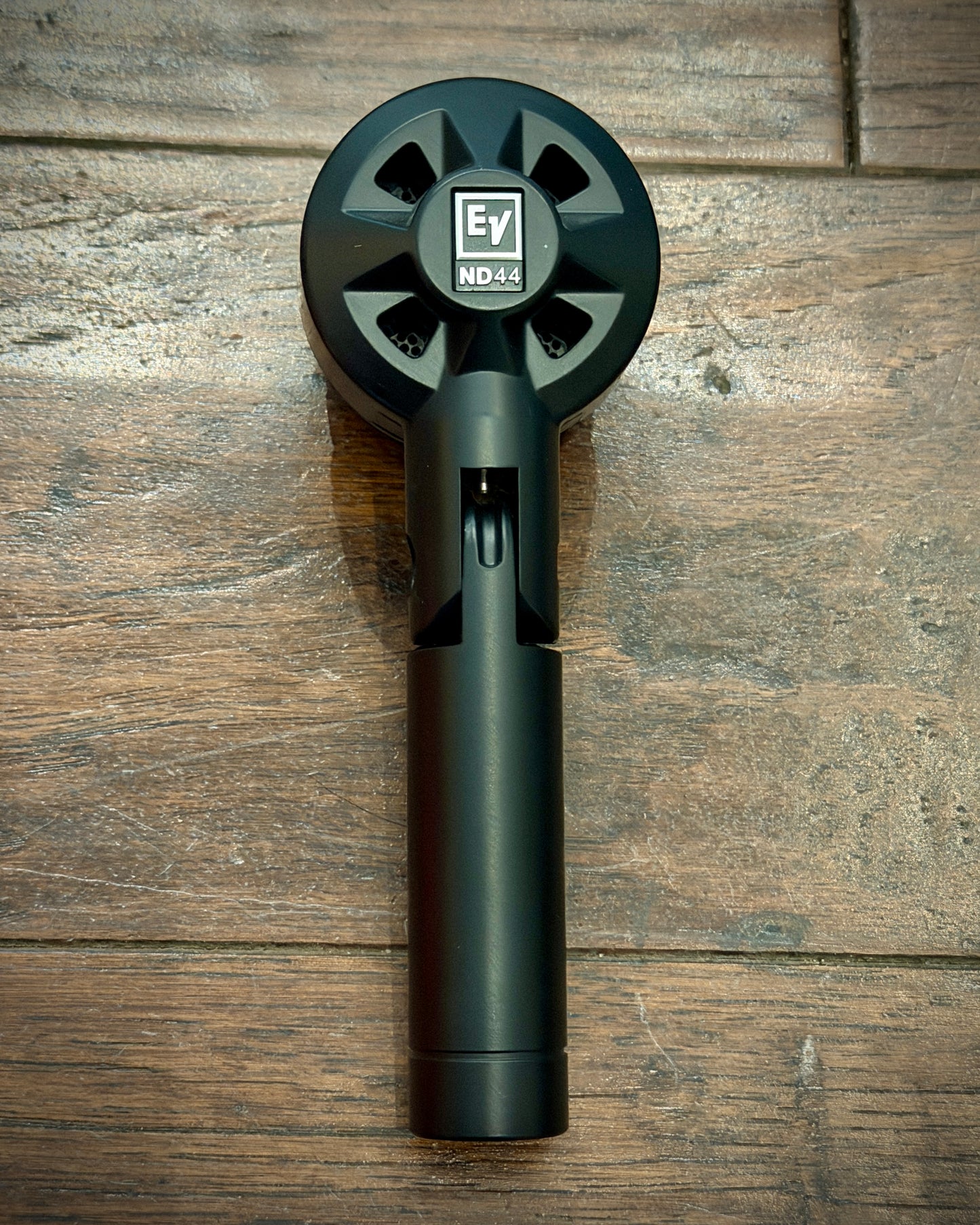 Electro-Voice ND44 Cardioid Dynamic Microphone w/ Pivoting Head & Drum Rim Clamp + Orig. Box