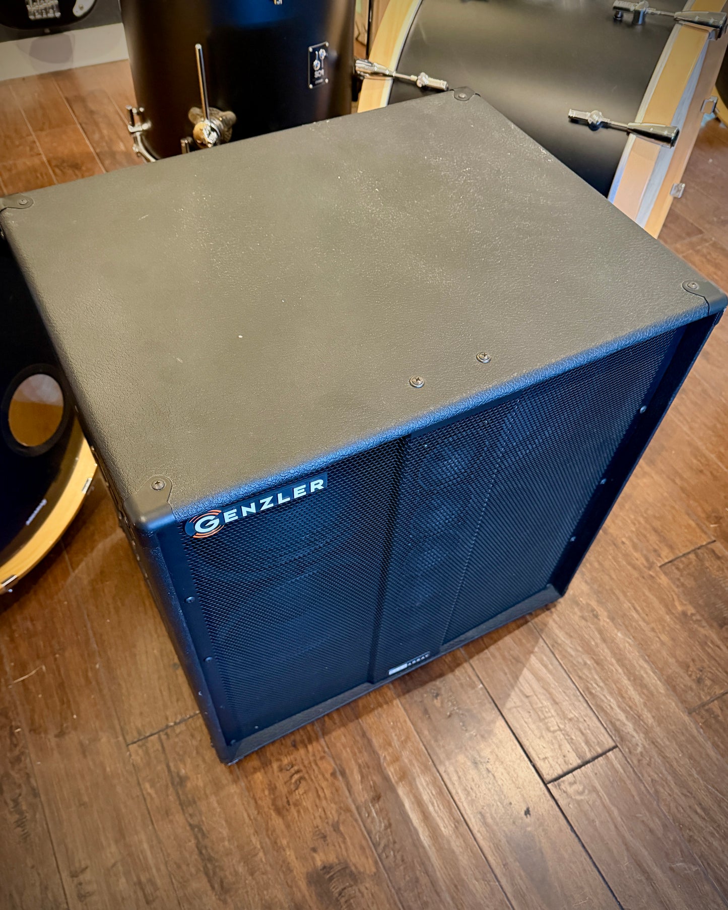 Genzler Amplification BA410-3 Bass Array 1000-Watt 4x10" / 6x3" Straight Bass Speaker Cabinet