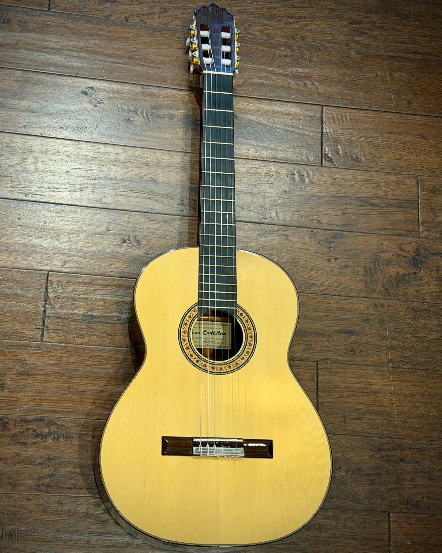 Joan Cashimira Model 144 Classical Nylon Guitar 2003 w/ HSC