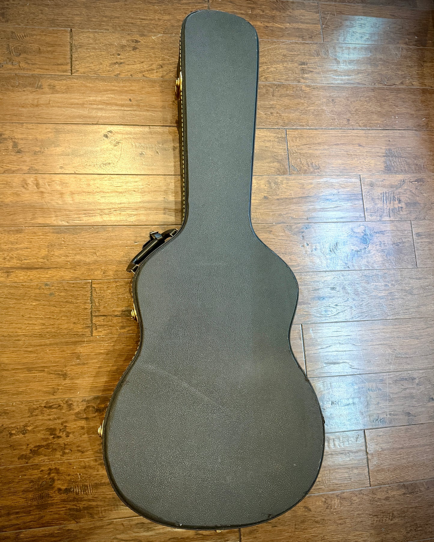 Joan Cashimira Model 144 Classical Nylon Guitar 2003 w/ HSC