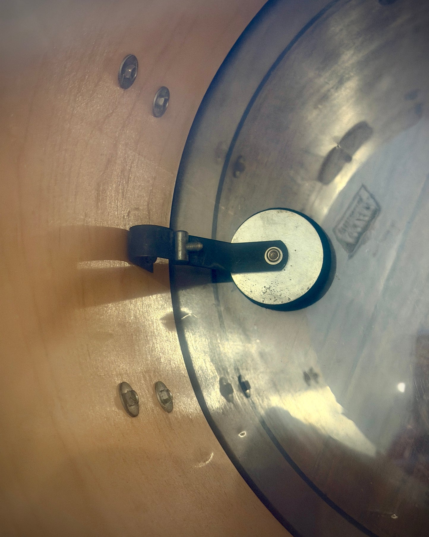 Ludwig 16" Tom (B/O Pointed Badge) 1970's - Black Cortex