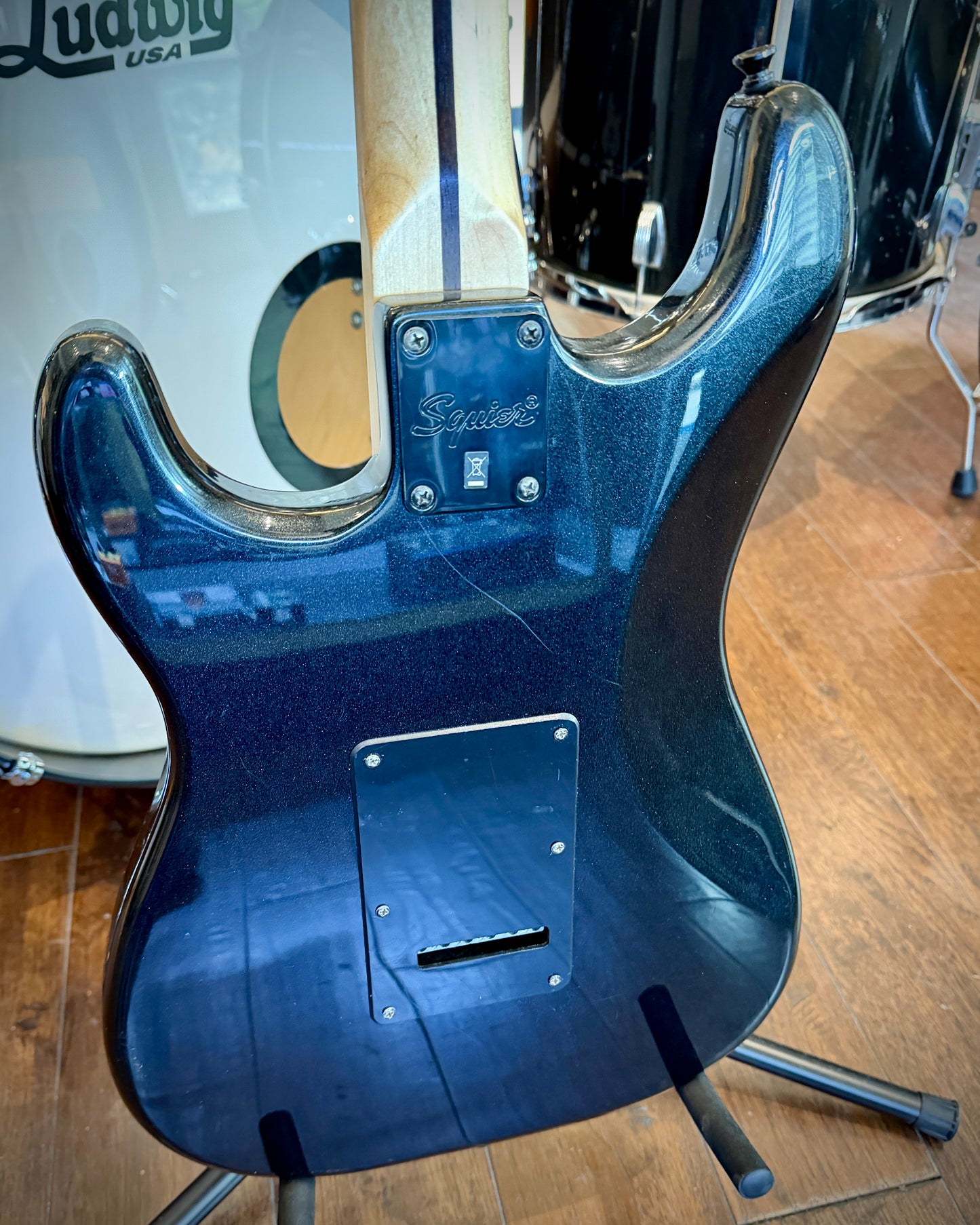 Squier FSR Bullet Stratocaster HT HSS 2016 - Black Metallic