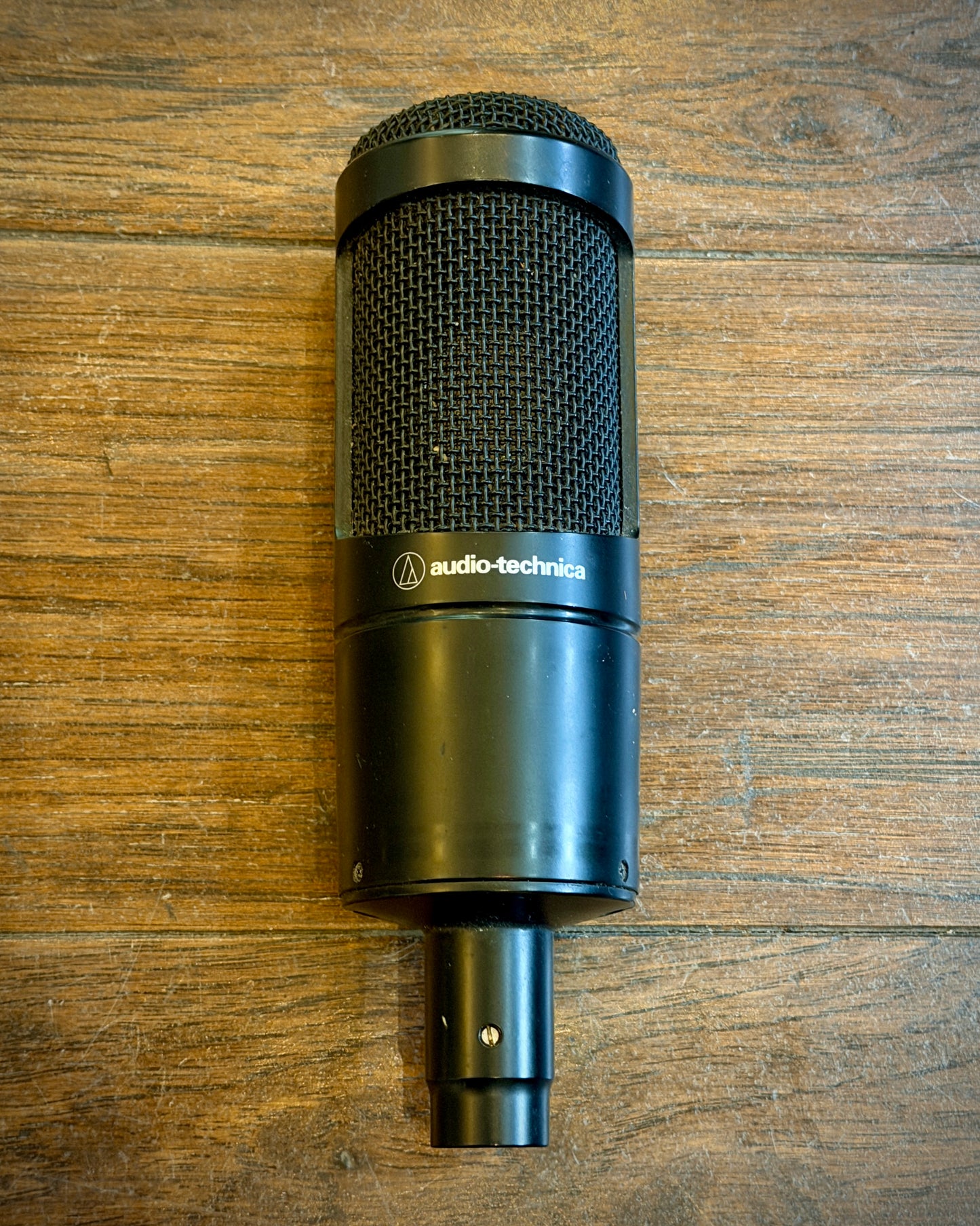 Audio-Technica AT2035 Large Diaphragm Cardioid Condenser Microphone