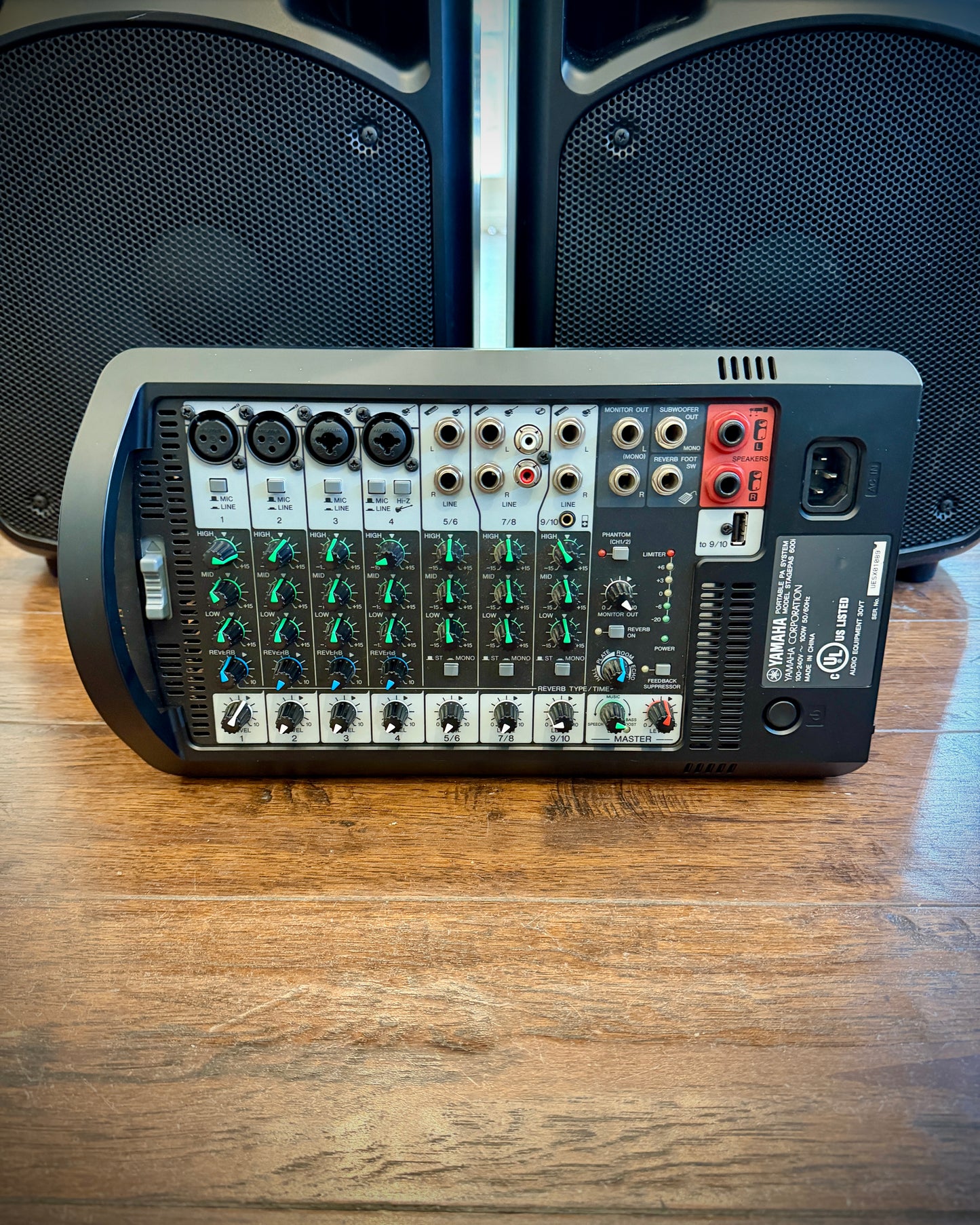 Yamaha StagePas 600i Portable PA System