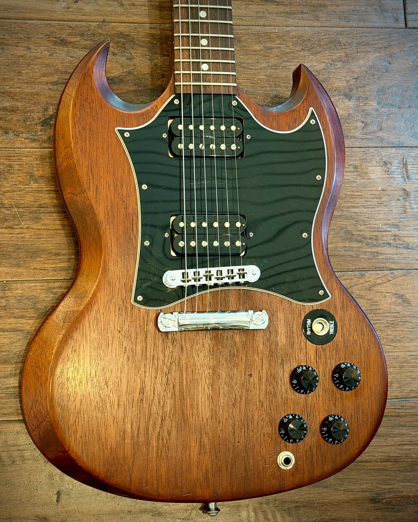 Gibson SG 2008 - Faded Walnut w/ HSC