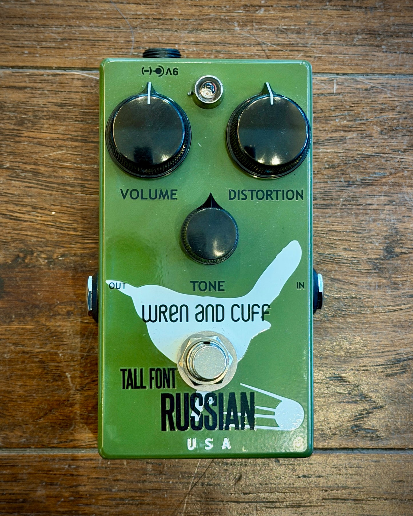 Wren and Cuff Tall Font Russian Pedal