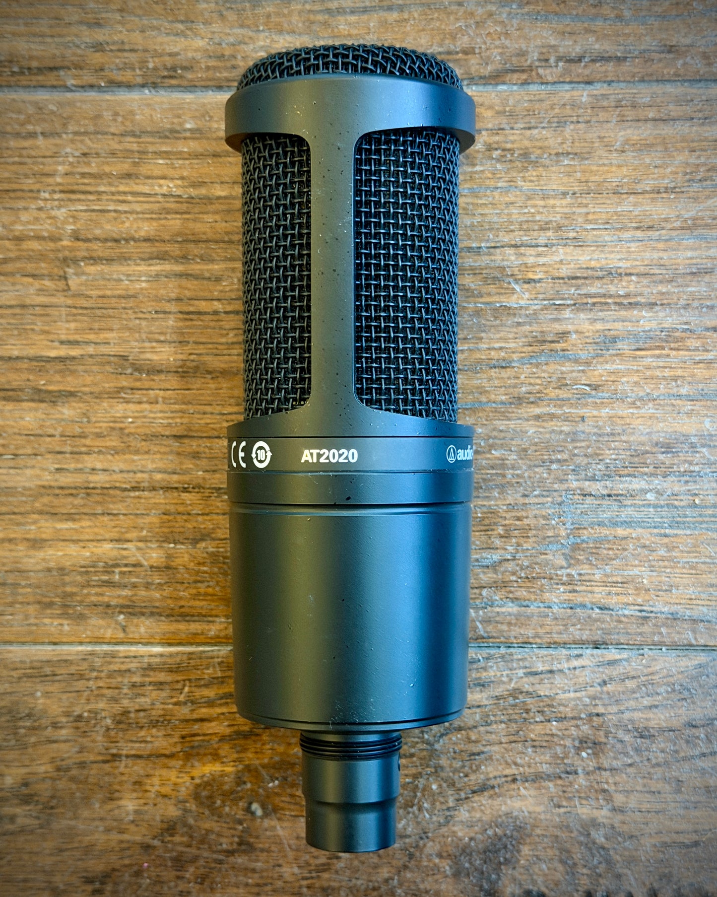 Audio-Technica AT2020 Large Diaphragm Cardioid Condenser w/ Pouch