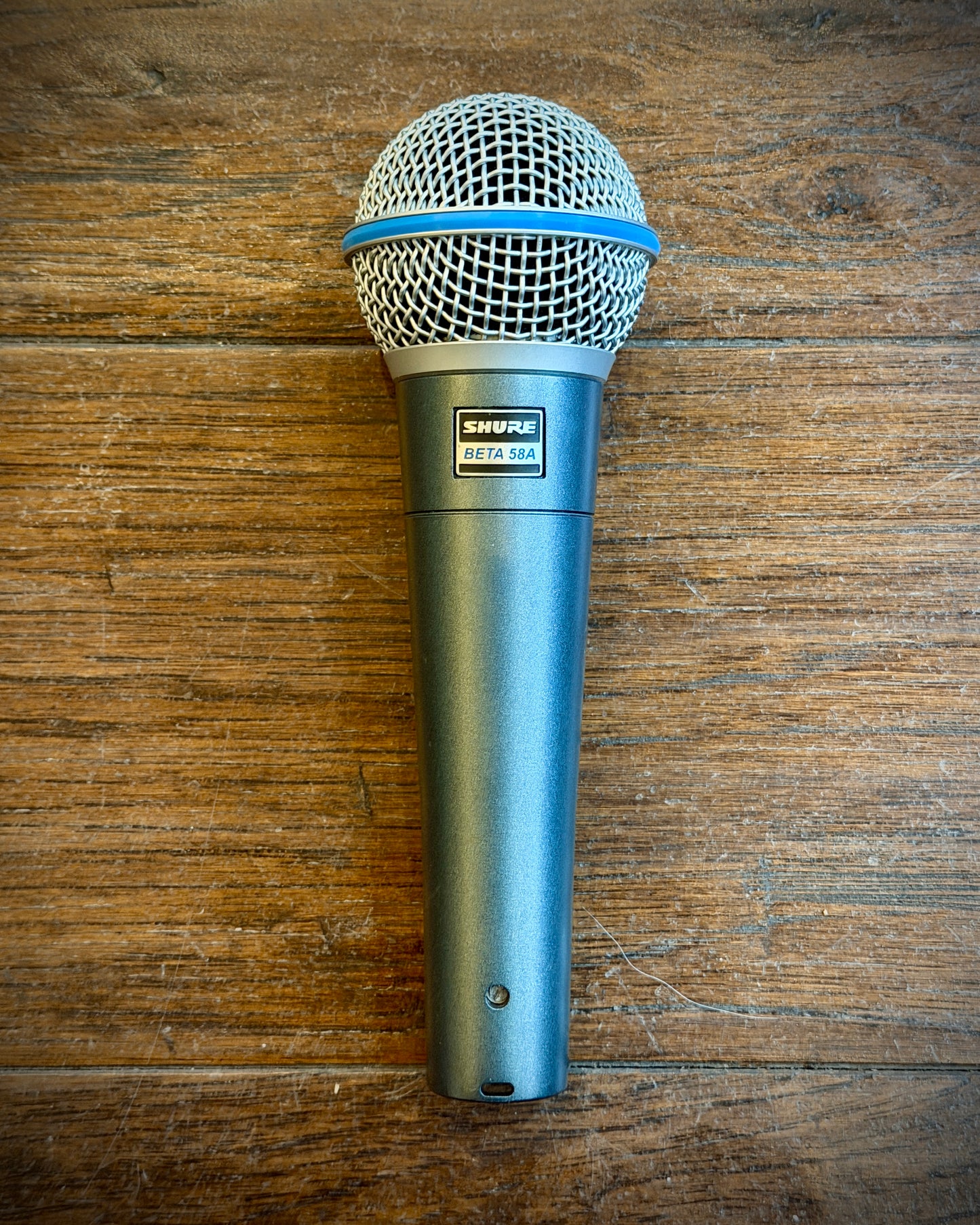 Shure BETA 58A Handheld Supercardioid Dynamic Microphone w/ Pouch