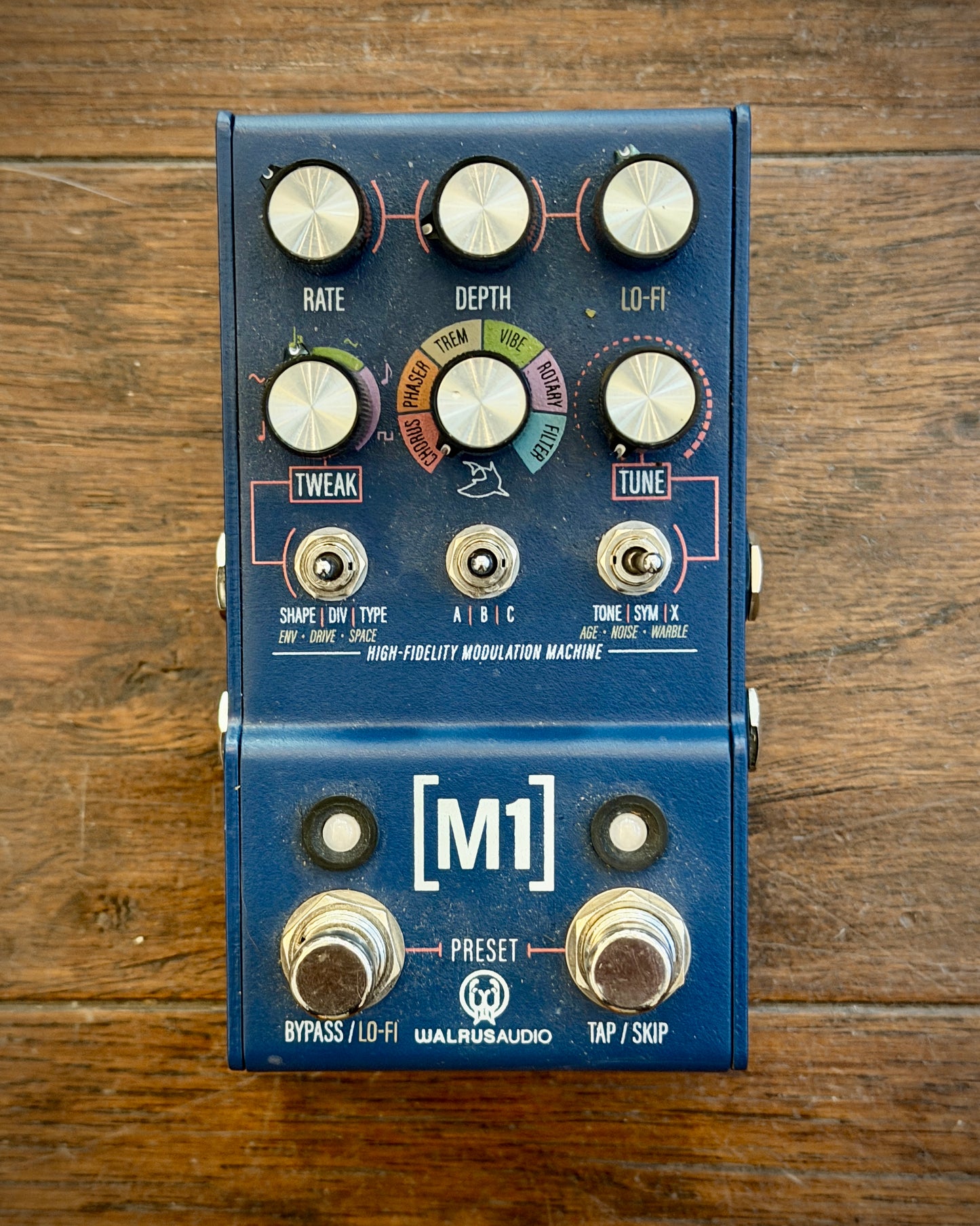 Walrus Audio Mako M1 High-Fidelity Modulation Machine Pedal