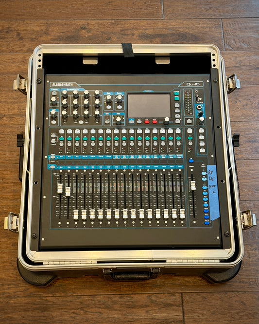 Allen & Heath QU-16C Chrome Edition 16-Channel Digital Mixer