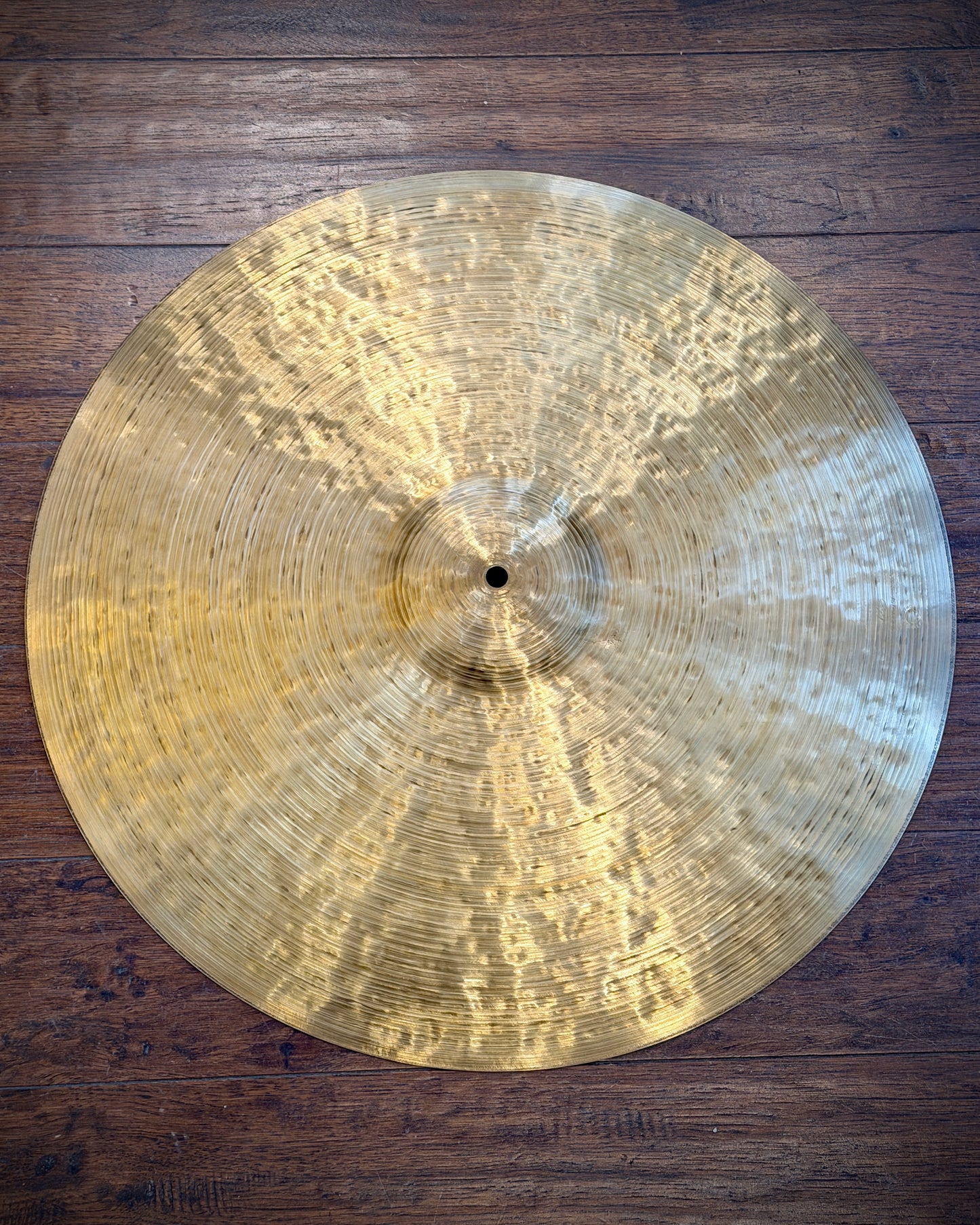 Istanbul Agop 22" 30th Anniversary Medium Ride Cymbal w/ Leather Bag
