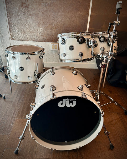 DW 10/12/14/20 Performance Series 4-piece Set - White Ice